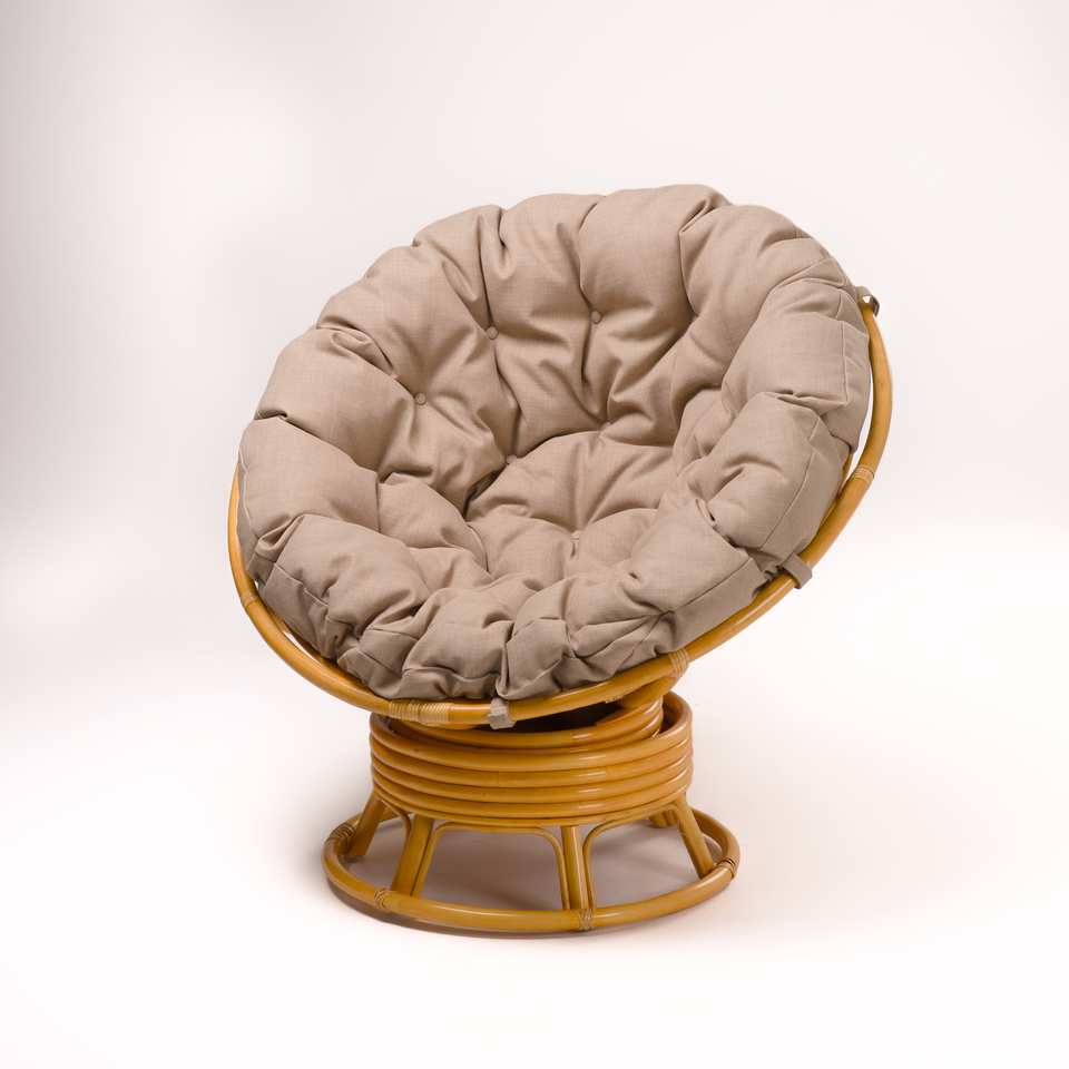 Кресло Папасан вращающийся, подушка светлая, мед