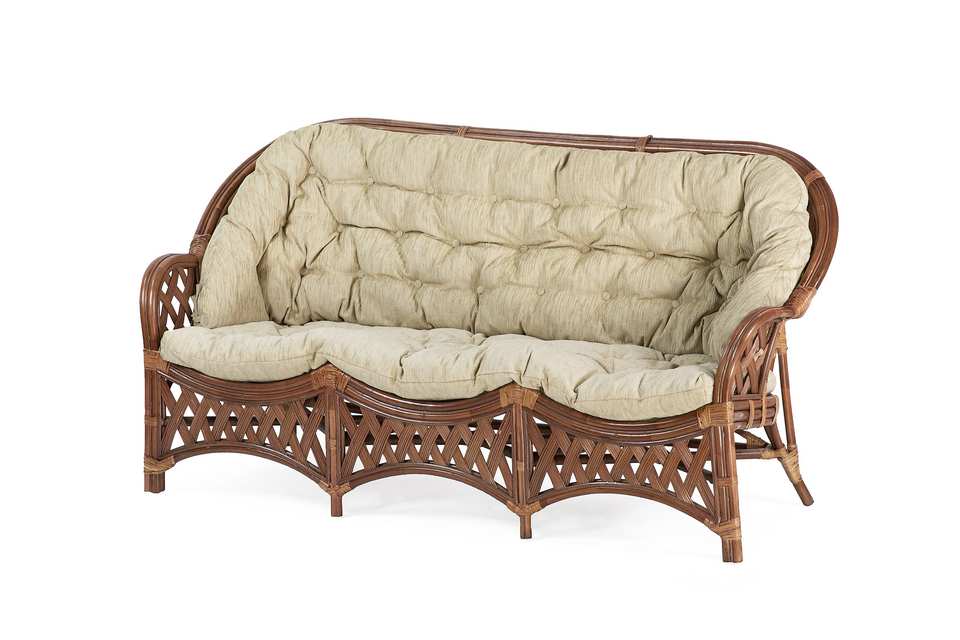 Диван 3-местный Черчилль, подушка светлая, миндаль матовый, вид 3/4