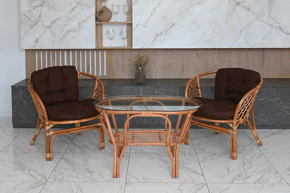 Комплект Багама Дуэт с овальным столом, подушки простые коричневые, коньяк, в интерьере