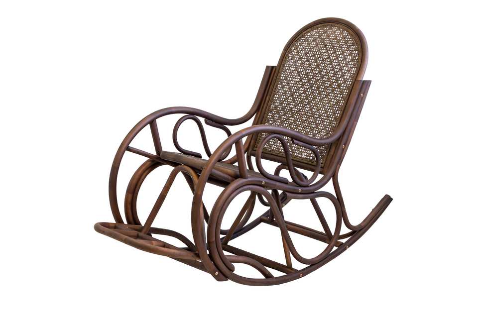 05-17_Kreslo-kachalka_s_pleteniem_tsvet_oreh_matovyi_3-4_bez_podushki Кресло-качалка 05/17, орех матовый