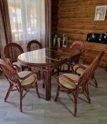 Обеденный овальный стол из ротанга