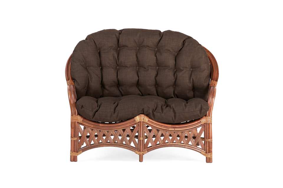 Divan_Cherchill_2h_tsvet_mindal_matovyi_vid_speredi_s_korichnevoi_podushkoi Диван 2-местный Черчилль, подушка коричневая, миндаль матовый, вид спереди