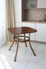 Венский обеденный стол из бука