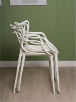 Стул из полипропилена